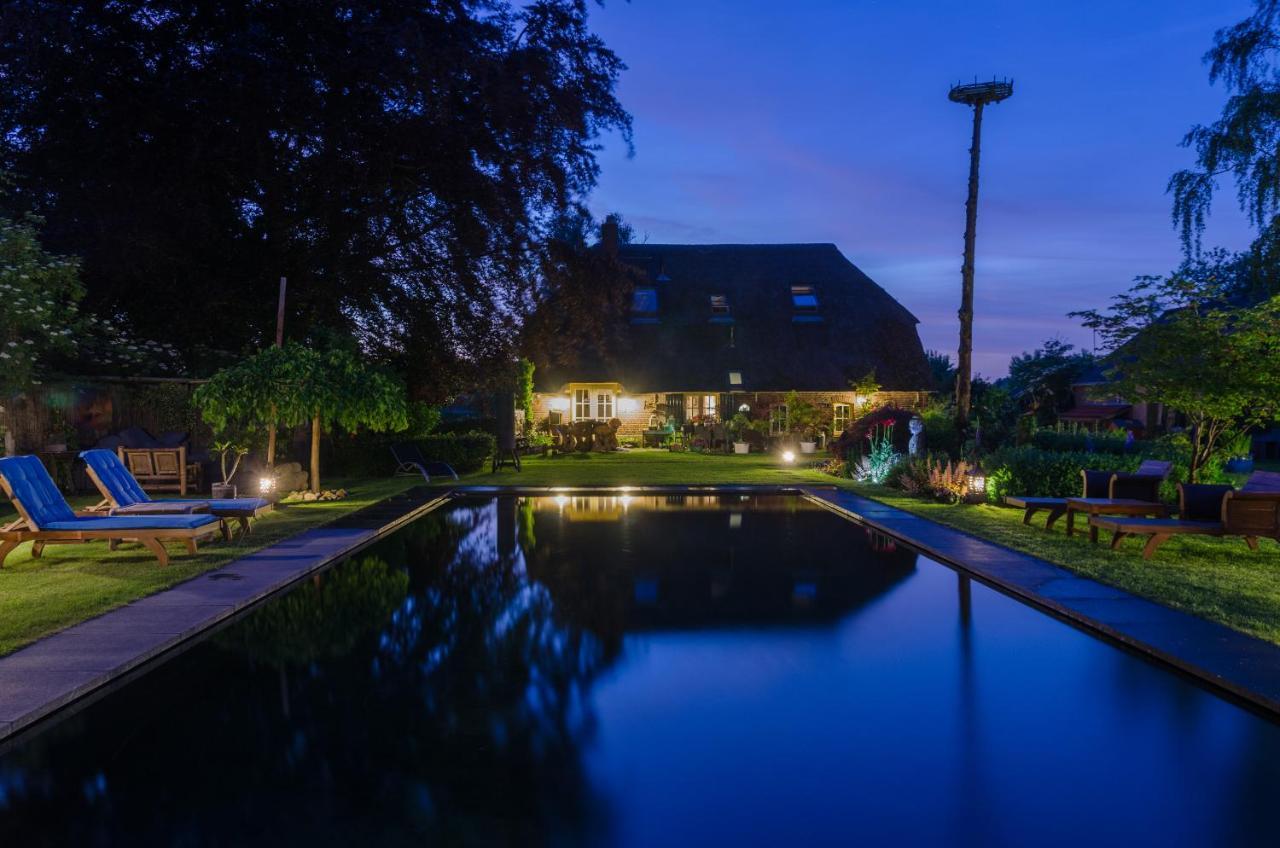 Rumah Indo Garden Wilp Zewnętrze zdjęcie